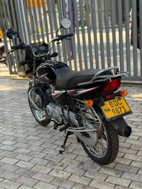 Bajaj CT-100 2015 Motorbike (Used)