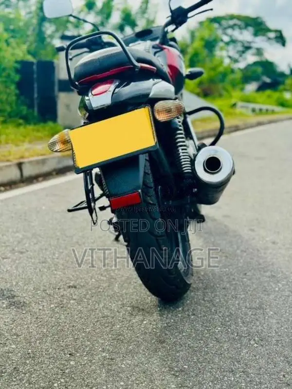 Bajaj V15 2016 Motorbike (Used)
