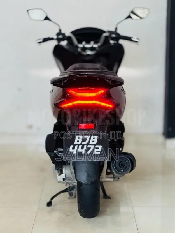 Honda PCX 125 2019 Motorbike (Used)