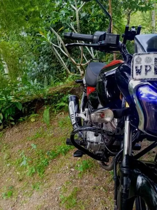 Bajaj V15 2016 Motorbike (Used)