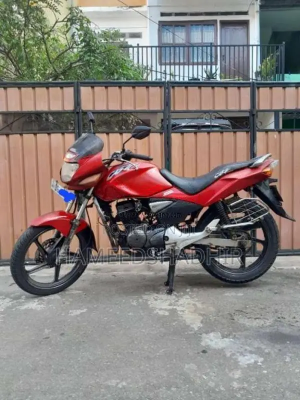 Hero-Honda CBZ 2008 Motorbike (Used)