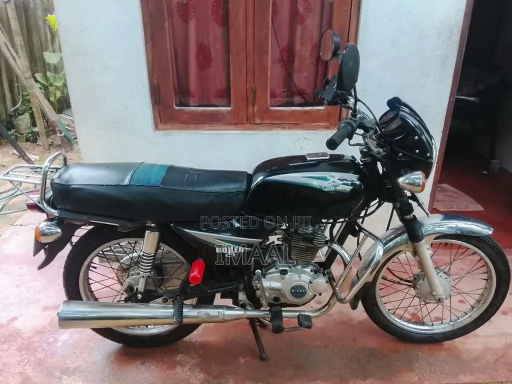 Bajaj Boxer 1997 Motorbike (Used)