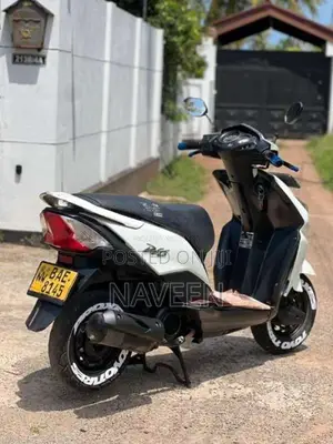 Honda Dio 2013 Motorbike (Used)