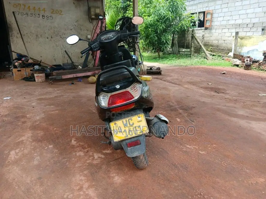 Hero Pleasure 2011 Motorbike (Used)