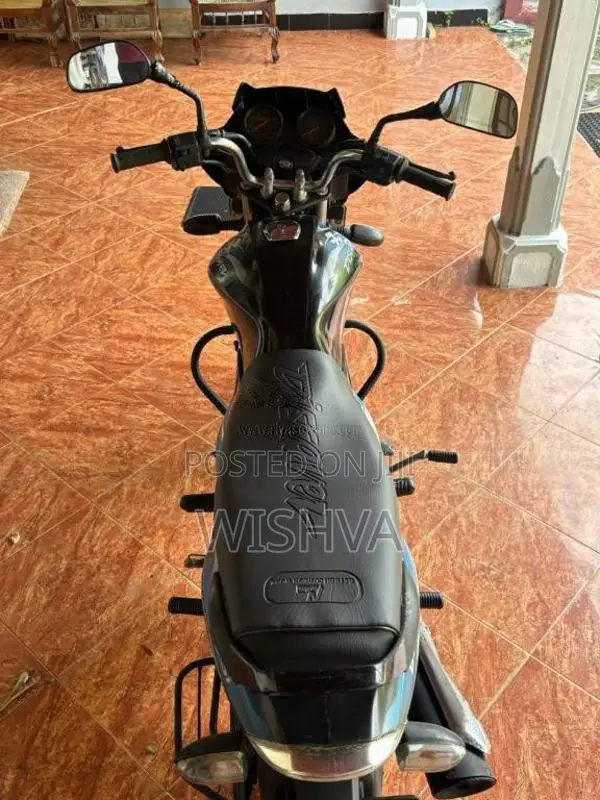 Bajaj Discover 100 2010 Motorbike (Used)