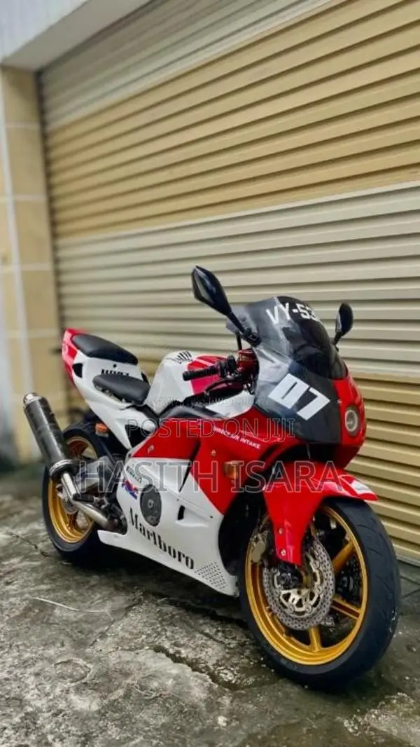 Honda CBR 2007 Motorbike (Used)