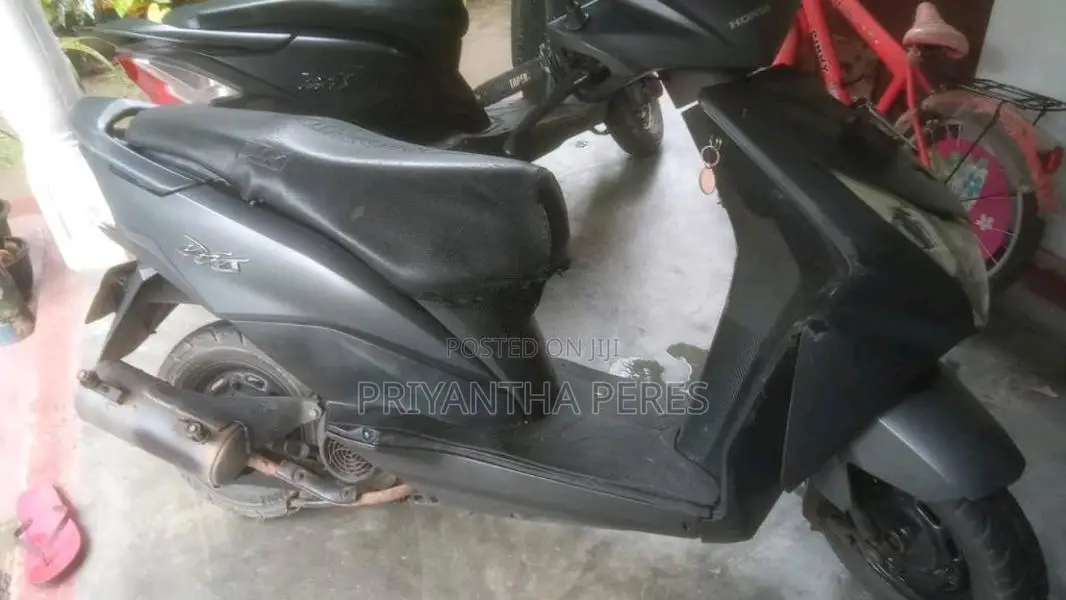 Honda Dio 2013 Motorbike (Used)