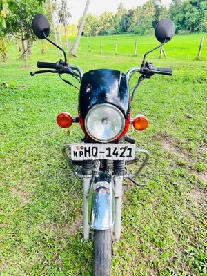 Bajaj Boxer 2015 Motorbike (Used)