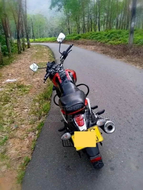 Bajaj V15 2016 Motorbike (Used)
