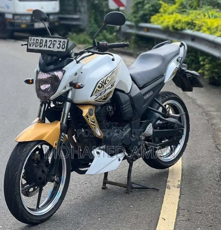 Yamaha FZ-S 2014 Motorbike (Used)