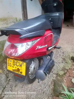 Hero Pleasure 2015 Motorbike (Used)