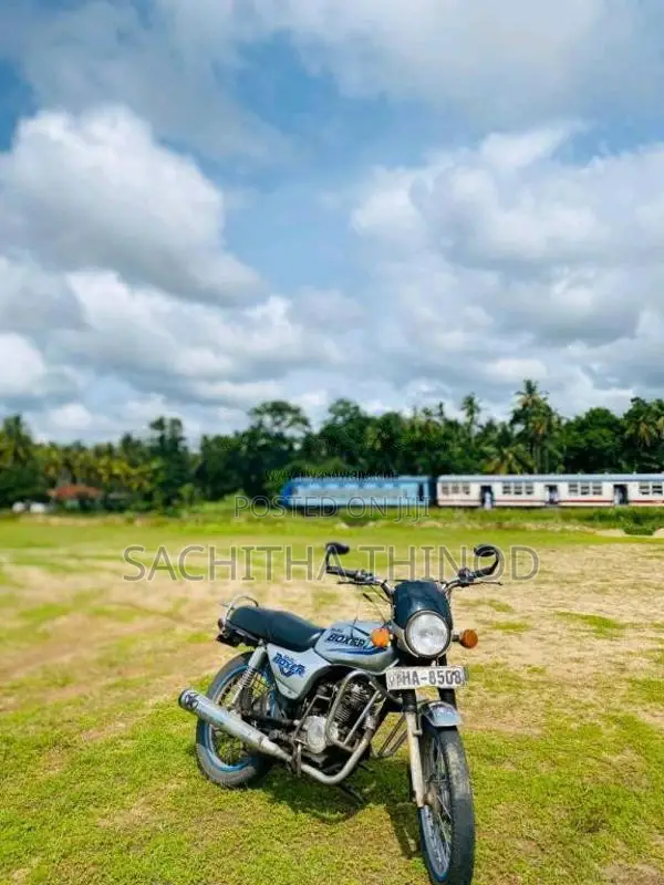 Bajaj Boxer 2003 Motorbike (Used)