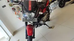 Bajaj Pulsar 2015 motorcycle (Used)