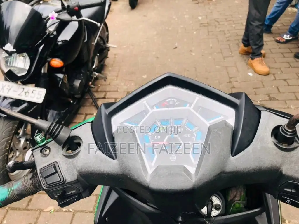 Yamaha Zr 2018 Motorbike (Used)