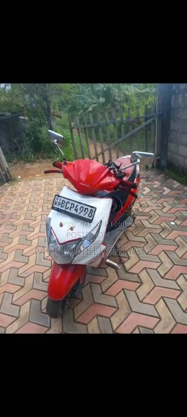 Honda Dio 2015 Motorbike (Used)