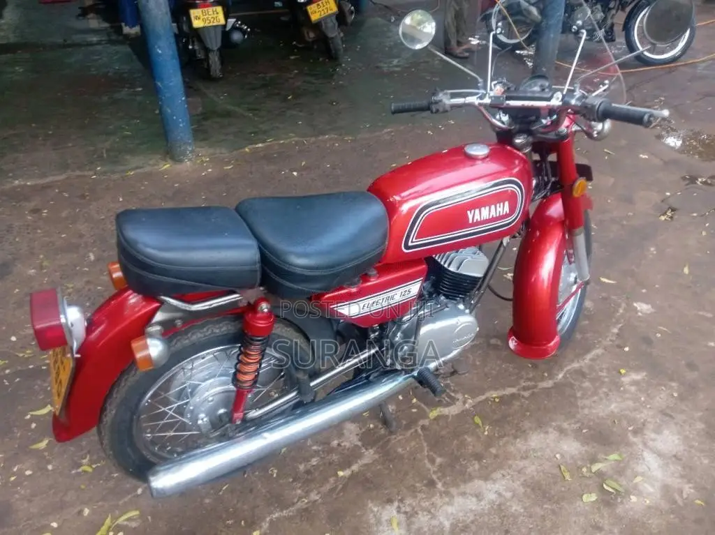Yamaha 125 2005 Motorbike (Used)