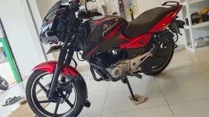 Bajaj Pulsar 2015 motorcycle (Used)