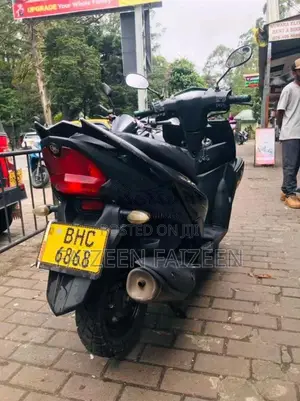 Yamaha Zr 2018 Motorbike (Used)