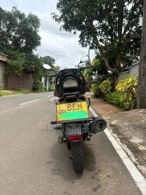 Hero Hunk 2016 Motorbike (Used)