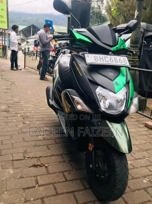 Yamaha Zr 2018 Motorbike (Used)