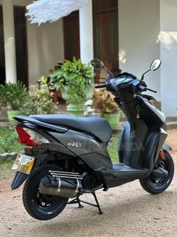 Honda Dio 2017 Motorbike (Used)