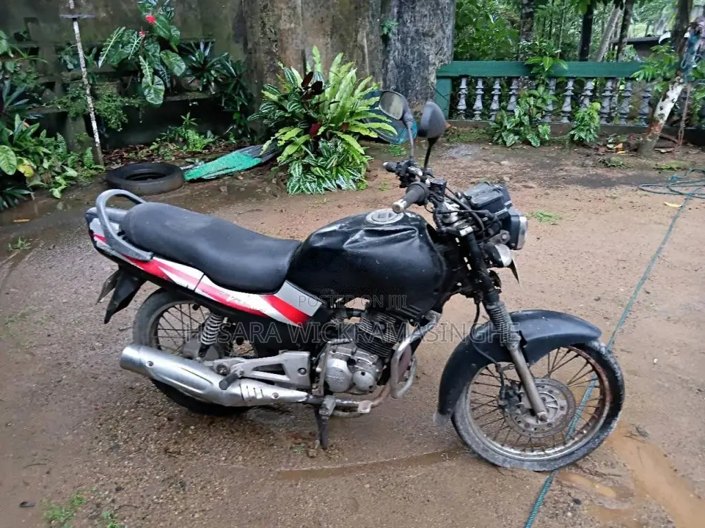 TVS Victor Glx 1997 Motorbike (Used)