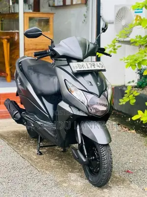 Honda Dio 2013 Motorbike (Used)