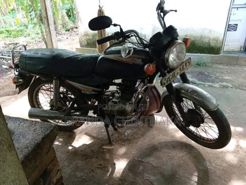 Bajaj Boxer 1998 Motorbike (Used)
