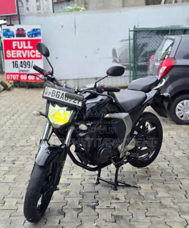 Yamaha FZ Version 2.0 2018 Motorbike (Used)