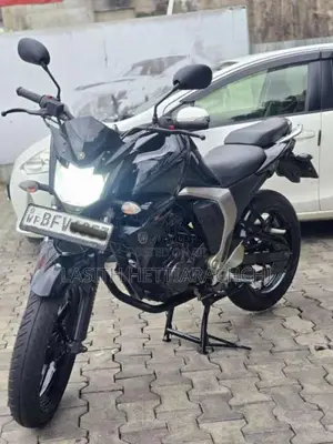 Yamaha FZ Version 2.0 2017 Motorbike (Used)