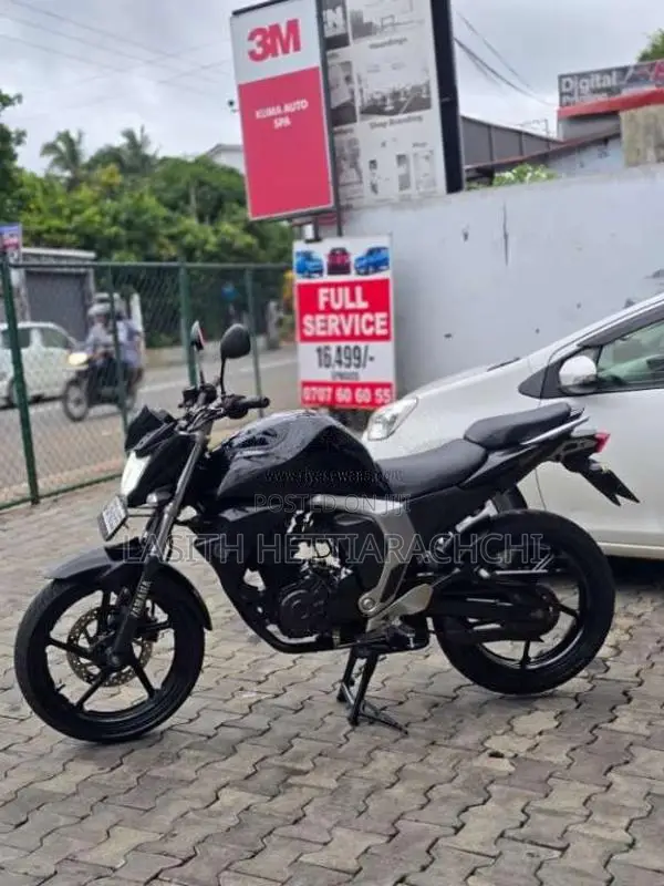 Yamaha FZ Version 2.0 2017 Motorbike (Used)
