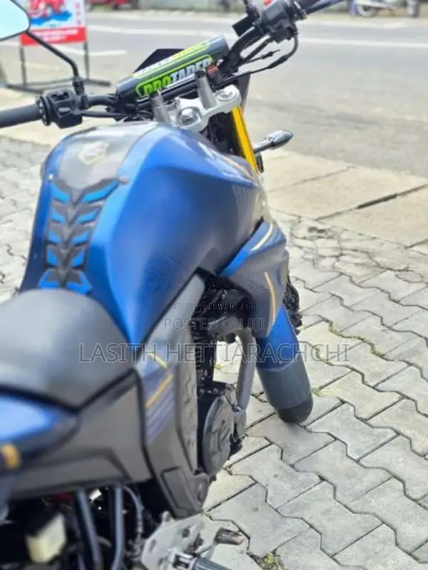 Yamaha FZ Version 2.0 2018 Motorbike (Used)