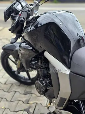 Yamaha FZ Version 2.0 2018 Motorbike (Used)