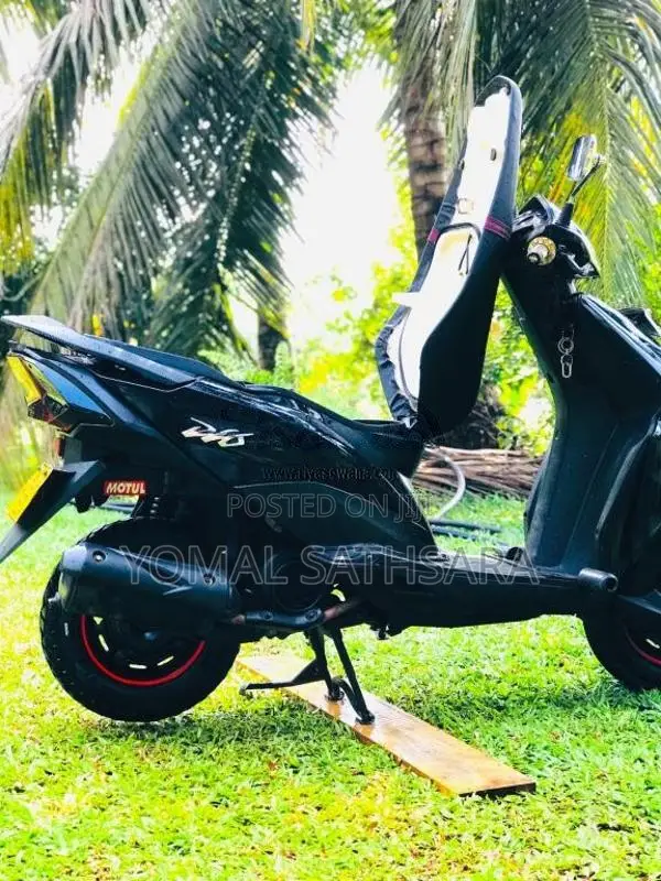 Honda Dio 2012 Motorbike (Used)