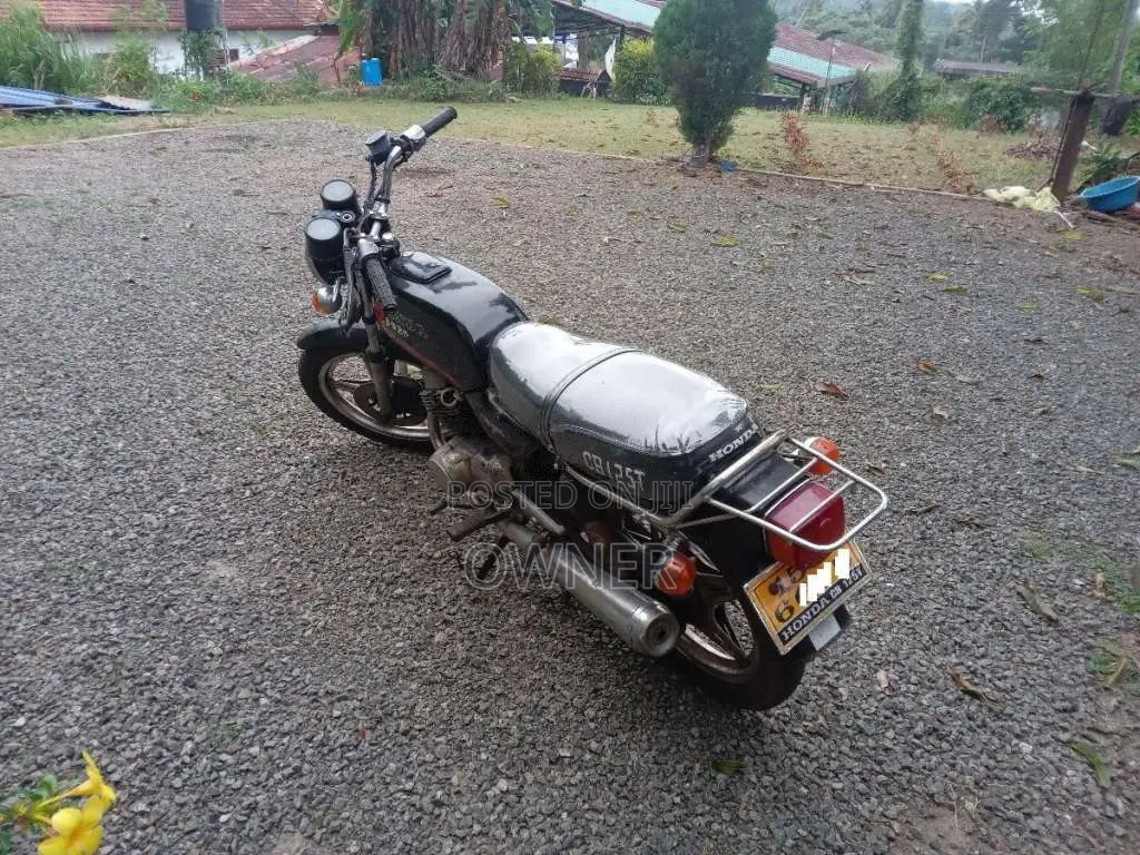 Honda CB 125 1993 Motorbike (Used)