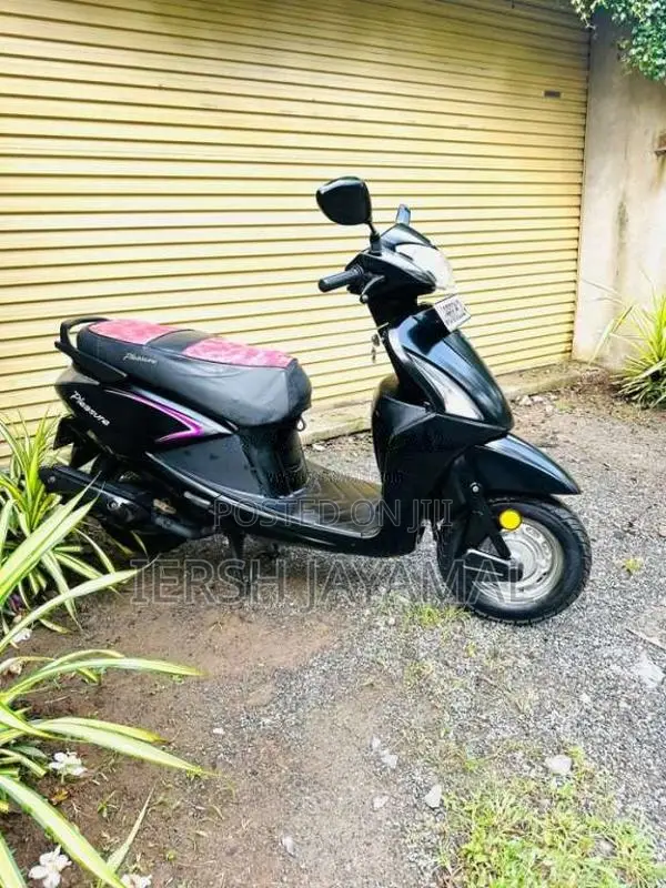 Hero Pleasure 2015 Motorbike (Used)