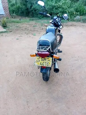 Bajaj Boxer 2005 Motorbike (Used)