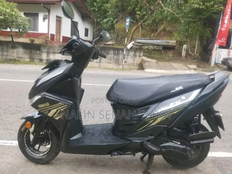 Yamaha ZR 2019 Motorbike (Used)