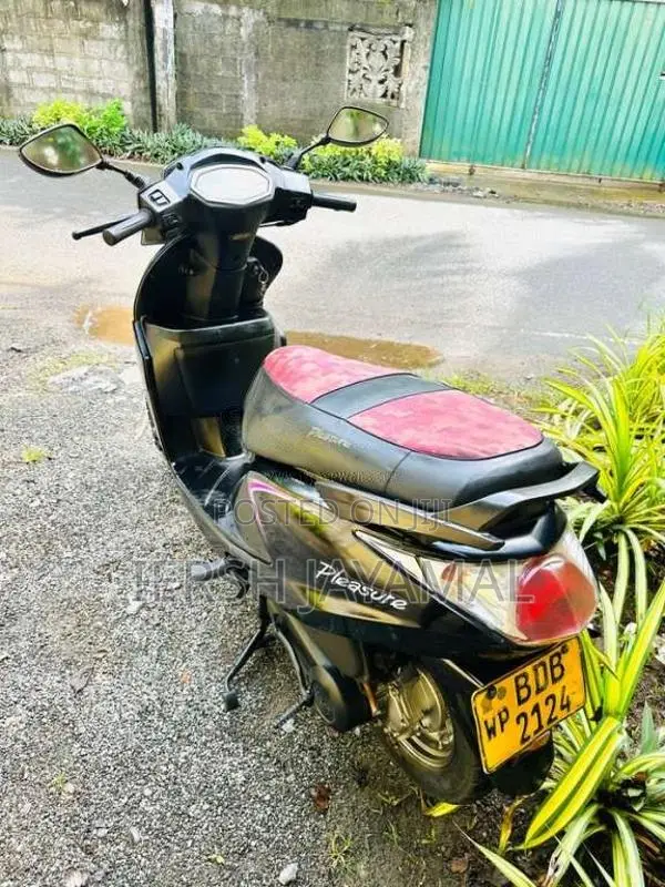 Hero Pleasure 2015 Motorbike (Used)