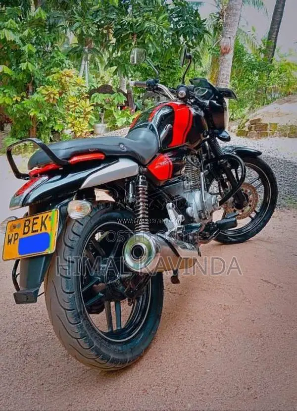 Bajaj V15 2016 Motorbike (Used)
