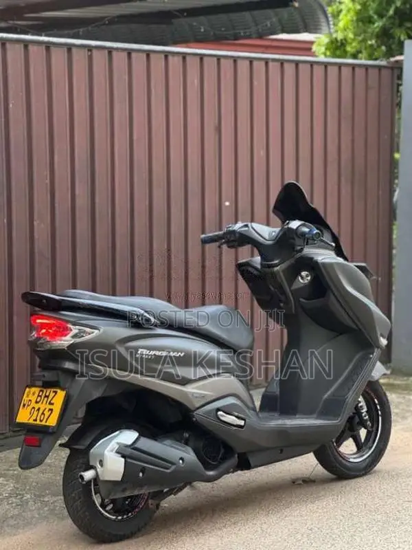 Suzuki BURGMAN 2019 Motorbike (Used)