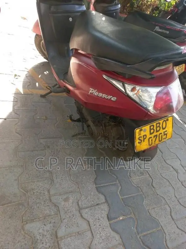 Hero Pleasure 2015 Motorbike (Used)
