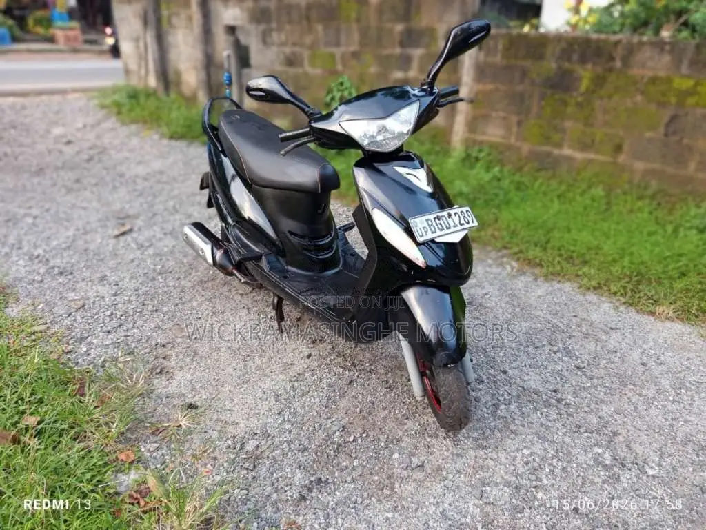 Mahindra Uzo 2018 Motorbike (Used)