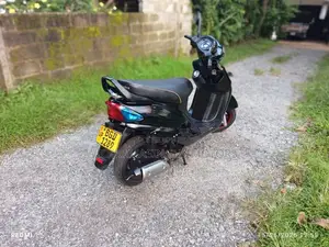 Mahindra Uzo 2018 Motorbike (Used)