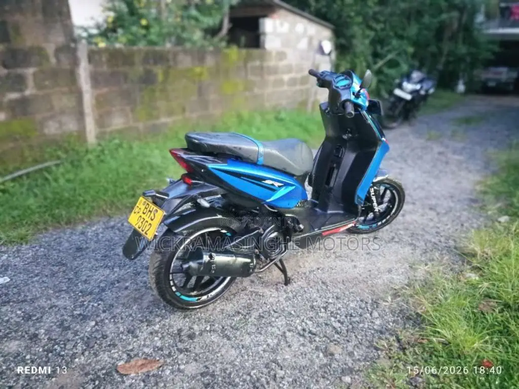 Aprilia SR 125 2019 Motorbike (Used)