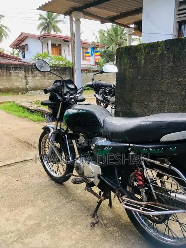 Bajaj Caliber 2004 Motorbike (Used)
