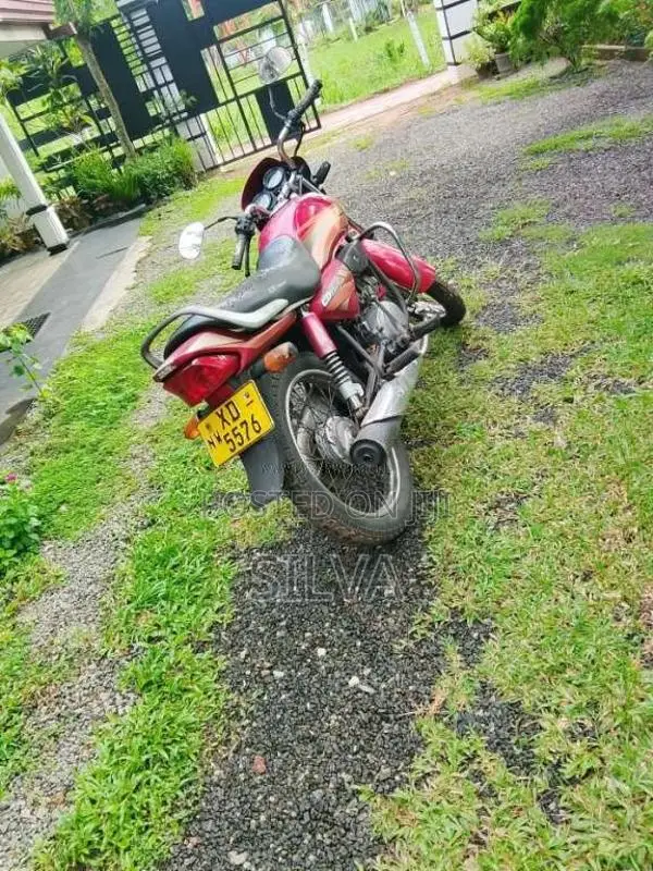 Hero-Honda CD Deluxe 2011 Motorbike (Used)