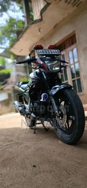 Hero CBZ Xtreme Sport 2015 Motorbike (Used)