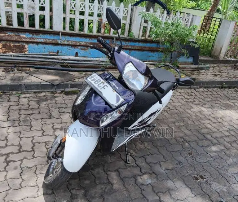 Honda Activa 2015 Motorbike (Used)