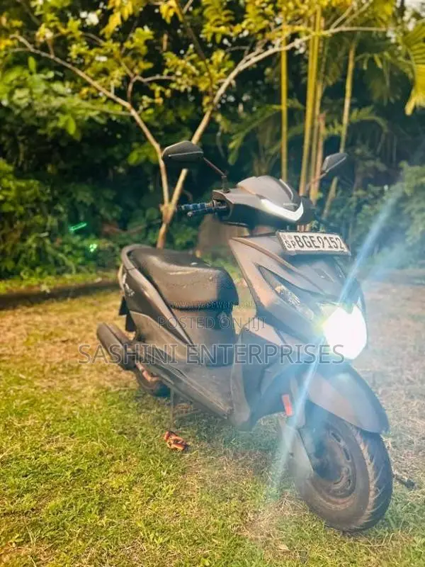 Honda Dio 2018 Motorbike (Used)